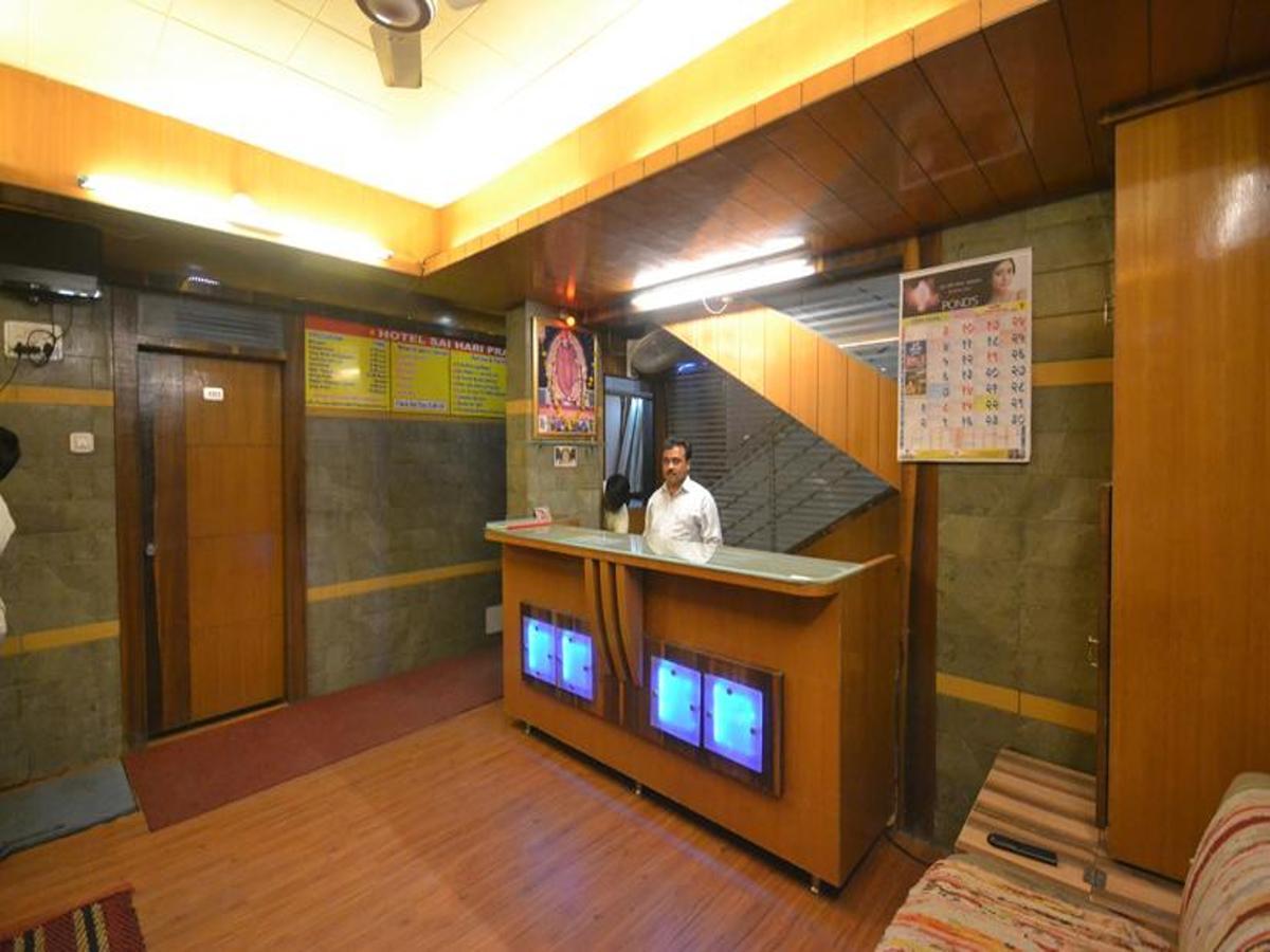 Hotel Sai Hari Prasad Shirdi Bagian luar foto